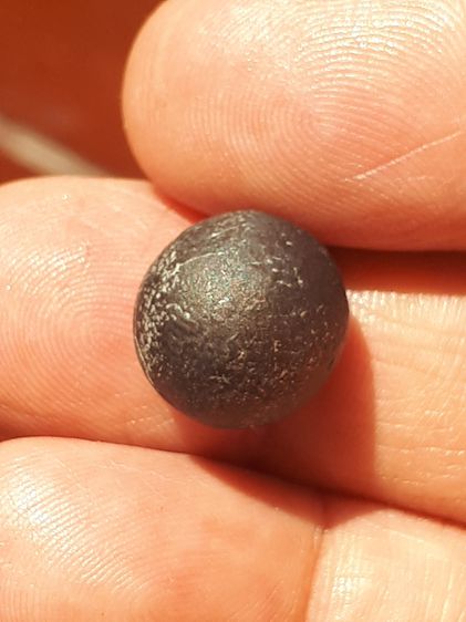 ลูกอมผงยาจินดามณี หลวงปู่บุญ วัดกลางบางแก้ว จ.นครปฐม ปั้มโค็ด มีมวลสาร แห้ง เหี่ยว เป็นธรรมชาติ เก่า แท้ ดูง่าย แปลก หายาก  เด่นทางด้าน เสริ รูปที่ 2