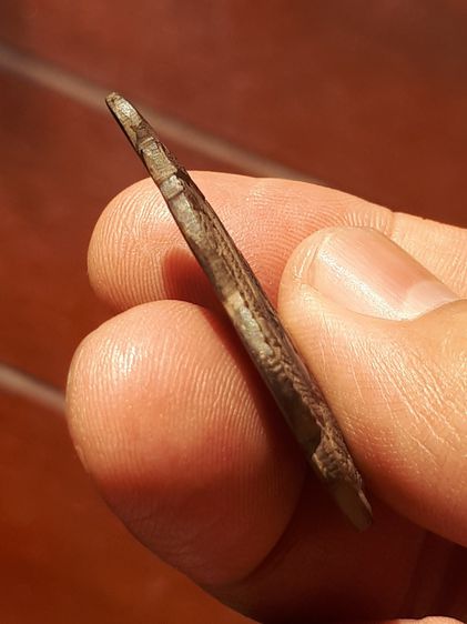 พระราหูอมจันทร์ กะลาตาเดียวแกะ หน้ายักษ์ หลังจาร หลวงพ่อน้อย วัดศรีษะทอง จ.นครปฐม กะลาตาเดียวแกะ ควรพิจารณาความเก่าที่มีอายุไม่ต่ำกว่า 60-70 รูปที่ 5