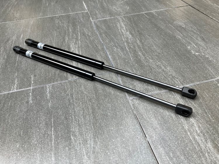 Daimler Jaguar XJ40 XJ6 กระจังหน้า โช๊คฝาโปรง คอนโซล ลายไม้ ไฟเพดาน ของแท้  รูปที่ 18