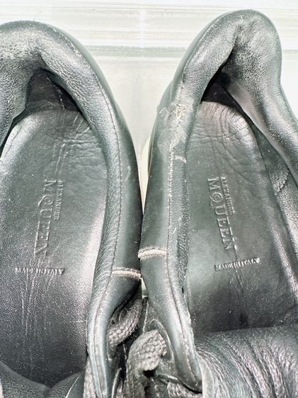 รองเท้า Alexander McQueen Sz.41eu26cm Made in Italy สีดำ พื้นมีรอยบ้าง โดยรวมสวย ไม่ขาดซ่อม ใส่เที่ยวลำลองดี รูปที่ 12