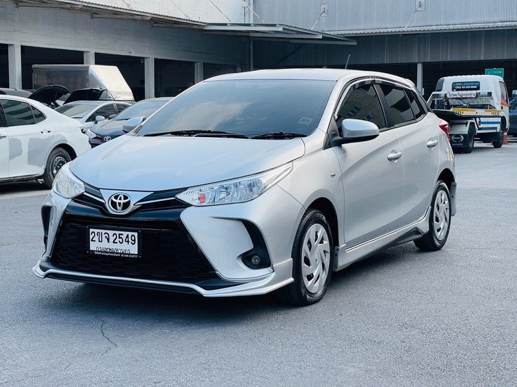 Toyota Yaris 2021 1.2 Entry Sedan เบนซิน ไม่ติดแก๊ส เกียร์อัตโนมัติ เทา
