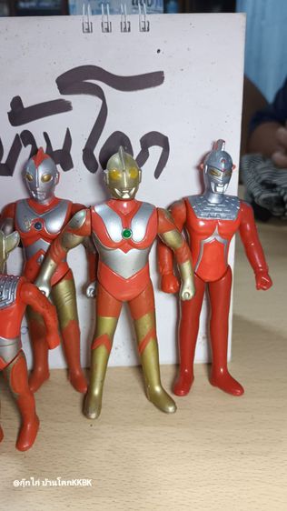 โมเดล Ultraman อุลตร้าแมนแขนขาขยับได้ พลาสติกแข็งครับ ทั้งหมด8ตัวครับ งานเก่า เก่าเก็บ เหมาๆ 8ชิ้น ตามภาพ สนใจทักๆ รูปที่ 4