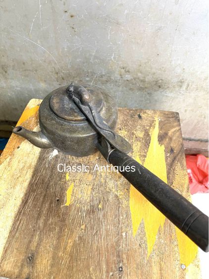 กาน้ำชา ทองเหลือง พร้อมด้ามไม้ รูปที่ 3