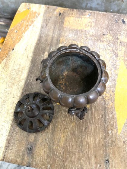 กระถาง กำยาน ทองเหลืองลายฟักทอง A6 รูปที่ 5