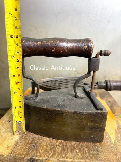 เตารีด ทองเหลือง พร้อมขาตั้งสะสม A7 รูปที่ 10