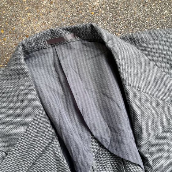 Paris
wool mix silk 
single 2 button suits
🔵🔵🔵 รูปที่ 3
