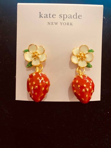 โลหะ KATE SPADE NEW YORK ต่างหูรุ่น  Picnic Perfect Strawberry Drop Earrings Enamel Red Dangle