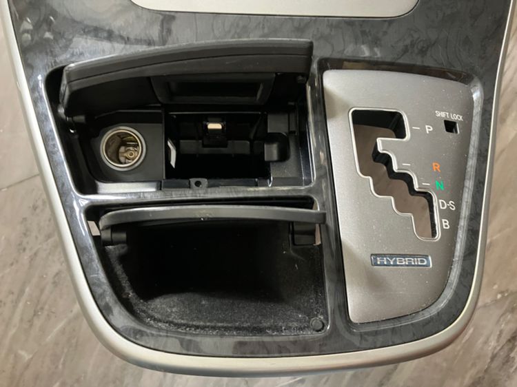 คอนโซลกลาง Alphard 10 รุ่น Hybrid ลายไม้ดำ มือสอง สภาพดี แยกขายได้ครับ รูปที่ 9