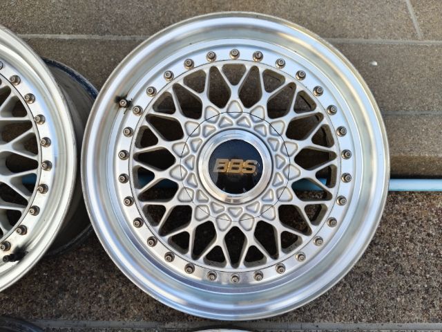 ล้อ BBS RS 101 ขอบ 15 กว้าง 7 ออฟ 35 ฝากลางมีครบ 4 วง เป็นล้อประมูลยะฮู ไม่เคยใส่ใช้งานกับรถบ้านเรา ฝากลาง จานกลางแท้จากชุดเดียวกันครบ รูปที่ 9