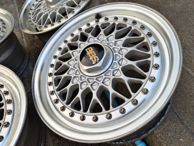 ล้อ BBS RS 101 ขอบ 15 กว้าง 7 ออฟ 35 ฝากลางมีครบ 4 วง เป็นล้อประมูลยะฮู ไม่เคยใส่ใช้งานกับรถบ้านเรา ฝากลาง จานกลางแท้จากชุดเดียวกันครบ รูปที่ 15