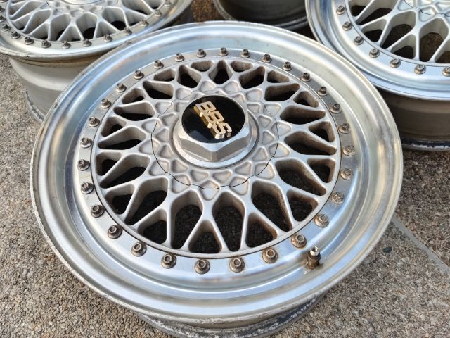 ล้อ BBS RS 101 ขอบ 15 กว้าง 7 ออฟ 35 ฝากลางมีครบ 4 วง เป็นล้อประมูลยะฮู ไม่เคยใส่ใช้งานกับรถบ้านเรา ฝากลาง จานกลางแท้จากชุดเดียวกันครบ รูปที่ 16