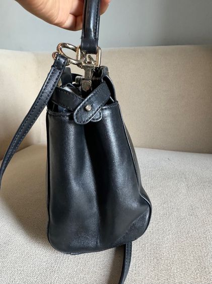 กระเป๋า fendi peekaboo ใบเล็กมินิสีดำ รูปที่ 2