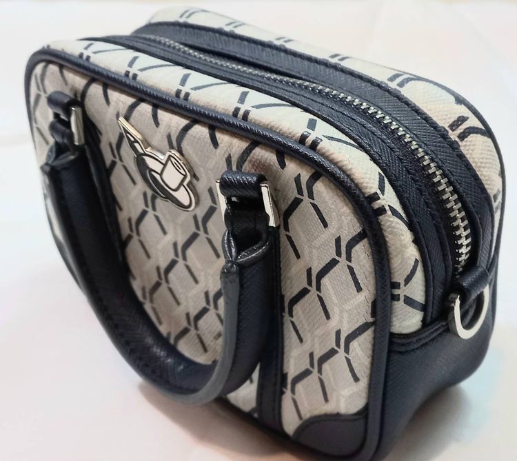 กระเป๋า KLOSET poppy mini แท้จาก SHOP สีกรม พร้อมถุง สภาพใหม่กริ๊ป ซื้อให้แฟนแต่ไม่เคยใช้ รูปที่ 2