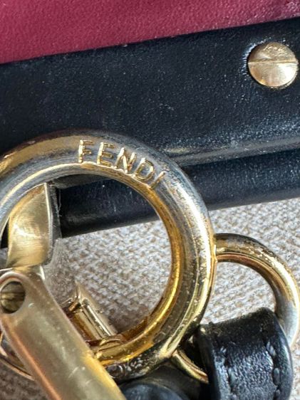 กระเป๋า Fendi peekaboo สีดำ ทรงทำงาน  รูปที่ 11