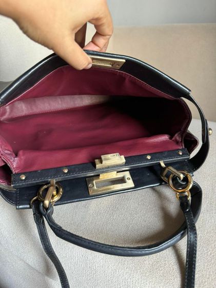 กระเป๋า Fendi peekaboo สีดำ ทรงทำงาน  รูปที่ 8