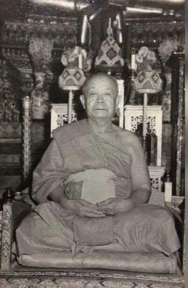 พระสมเด็จพิมพ์ใหญ่ หลวงปู่นาค ปี2495 วัดระฆัง รูปที่ 9