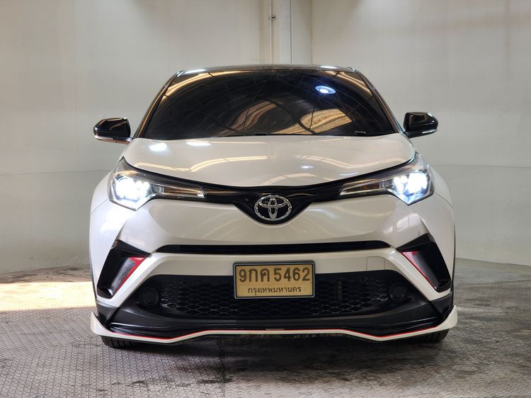 Toyota C-HR 2019 1.8 Entry Utility-car เบนซิน เกียร์อัตโนมัติ ขาว รูปที่ 2