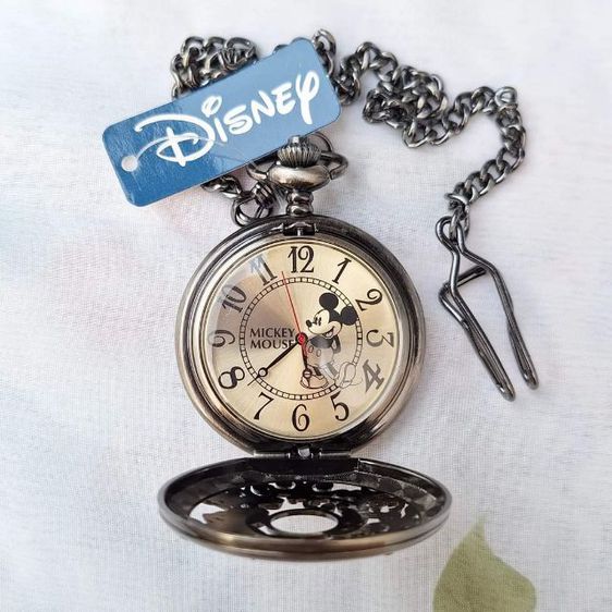 Mickey Mouse Pocket Watch by DISNEY T  G ©Disney ฝาฉลุลายมิกกี้ นาฬิกาพกดีไซน์วินเทจ มือหนึ่ง ใหม่ป้ายห้อย ไม่ผ่านการใช้งาน พร้อมกล่องกระดาษ รูปที่ 3