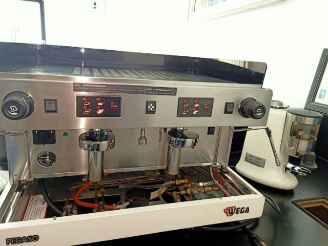 WEGA.​ PEGASO​ เครื่องชงกาแฟสภาพใหม่​ใช้น้อย รูปที่ 2