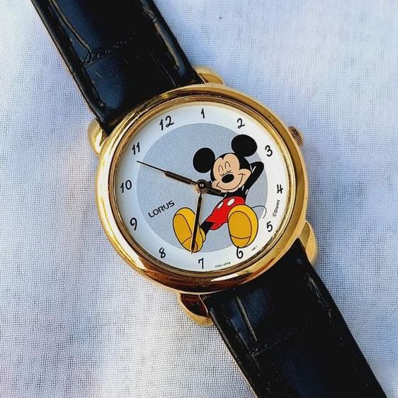 Mickey Mouse by LORUS Seiko หน้าปัดลายมิกกี้เม้าส์นอนเล่นชิลล์ๆ งานวินเทจน่าสะสม
นาฬิกาข้อมือ บอยไซส์ มือสอง สภาพสวยระบบถ่าน เครื่องญี่ปุ่น รูปที่ 4