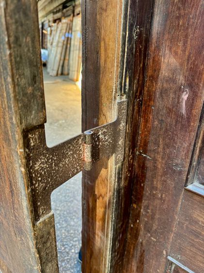 ประตูไม้สองชั้น งายเก่าโบราณสมัยอังกฤษโคโลเนียล รูปที่ 12
