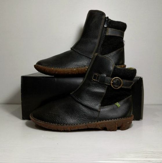 EL NATURALISTA Boots, Women's 38EU(24.0cm) ของแท้ มือ 2 สภาพใกล้เคียงของใหม่, รองเท้า El Nat หนังแท้ พื้นเต็มไม่ต่างจากมือ 1 สวยงดงามมาก รูปที่ 2