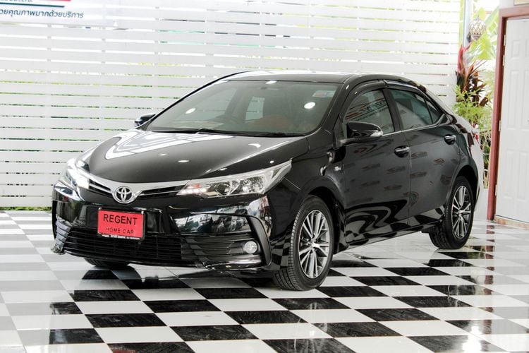 Toyota Altis 2019 1.8 E Sedan เบนซิน ไม่ติดแก๊ส เกียร์อัตโนมัติ ดำ รูปที่ 3