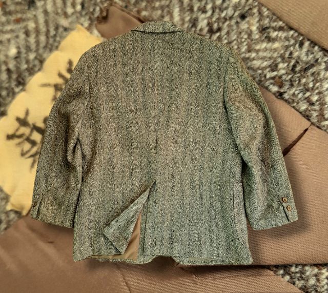 สูทลำลอง
ROSEN
Wool Herringbone Tweed suits
made in Ginza Tokyo
🎌🎌 รูปที่ 13