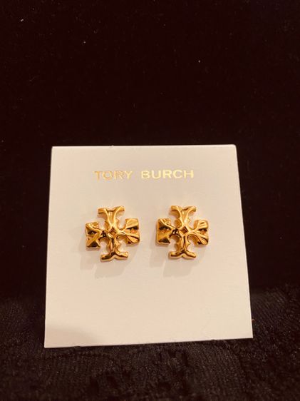 Tory Burch ต่างหู Tory Burch Roxanne 18k GP Gold Logo Stud Earrings 