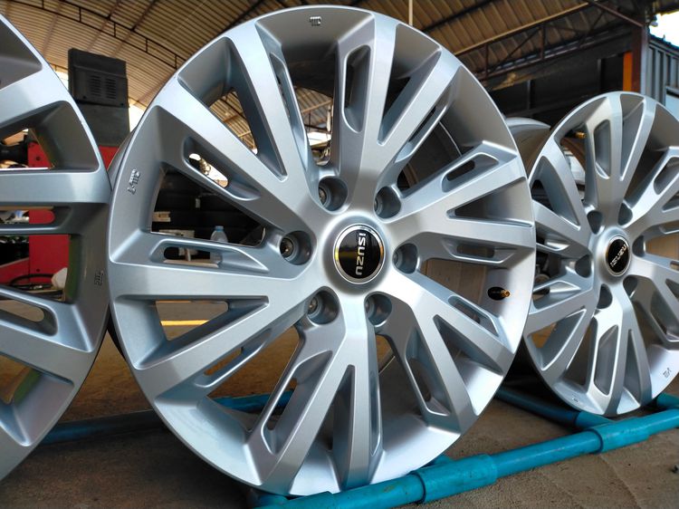 แม็กอีซูซุ สีเดิม ป้ายแดง ขอบ18 รูปที่ 2