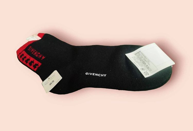 ถุงเท้า Givenchy เนื้อนุ่ม นำเข้าจากญี่ปุ่น 1คู่ รูปที่ 1