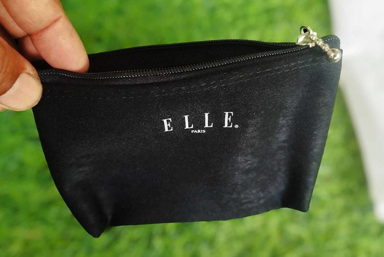กระเป๋า Elle Pouch Paris สินค้าใหม่ นำเข้าจากญี่ปุ่น รูปที่ 4