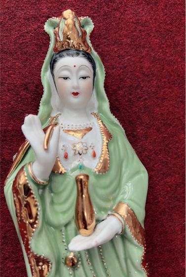 พระแม่กวนอิม องค์เขียว รูปที่ 2