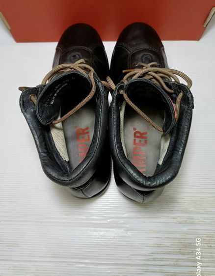 CAMPER Sneakers 41EU(26.5cm) ของแท้ มือ 2 สภาพดี, รองเท้า CAMPER หนังแท้ พื้นเต็ม ป้ายโลโก้ที่ลิ้นแตกใช้หนังแท้เย็บปิดแทน มีร่องรอยการใช้งาน รูปที่ 17