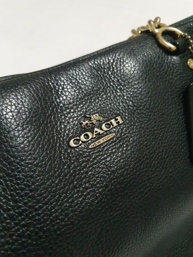 กระเป๋าถือสะพายข้าง แบรนด์ Coach : Small Sophia Bag In Li black nero หนัง สีดำของแท้ รูปที่ 13