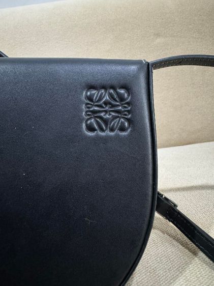 กระเป๋าสะพาย คาดอก Loewe สีดำ  รูปที่ 2
