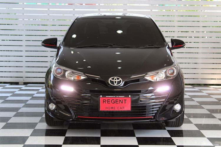 Toyota Yaris ATIV 2020 1.2 S Plus Sedan เบนซิน ไม่ติดแก๊ส เกียร์อัตโนมัติ ดำ รูปที่ 2