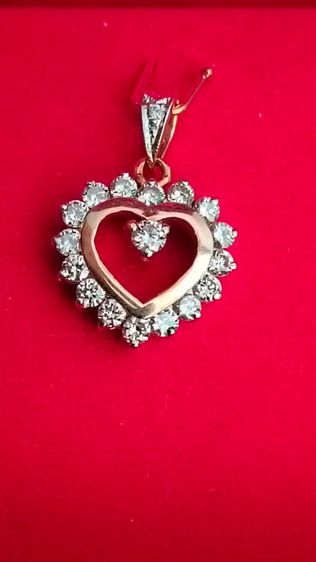 Heart shaped Diamond Pendant  รูปที่ 2