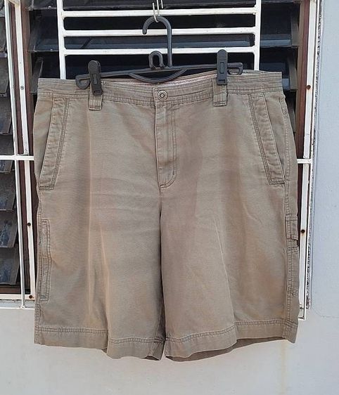122.กางเกงคาร์โก้ตัวใหญ่ 6 กระเป๋าขาสั้นแบรนด์ COLUMBIA  สีเทา-น้ำตาล เอว 40 นิ้ว  สภาพดี  MADE IN SRI LANKA