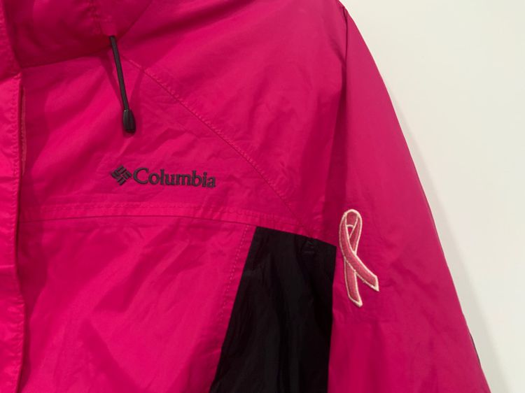 เสื้อแจ็คเก็ต Columbia แท้ 💯size M lady อก 20.5  ยาว 26.5 สภาพใหม่มาก สีชมพูสด รายละเอียดดี เทลสวย มีที่คลุมหัวครับ รูปที่ 2
