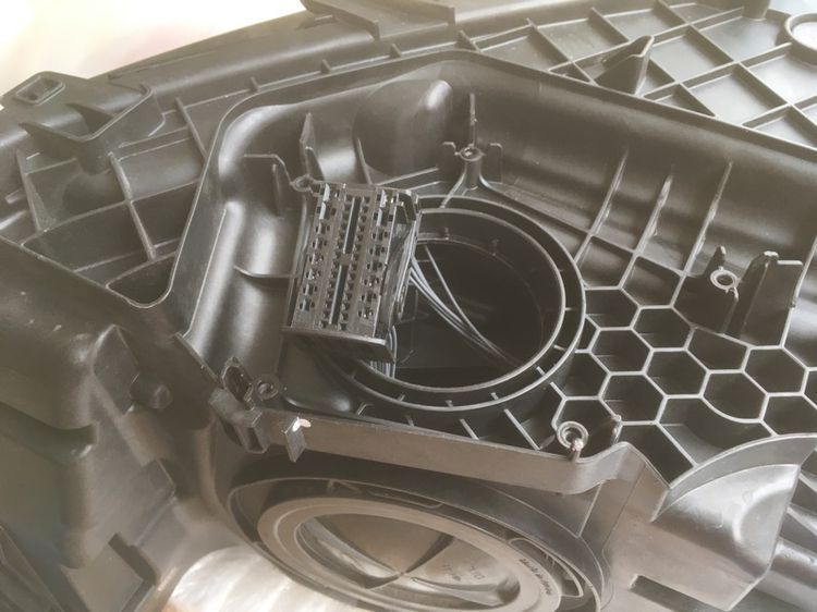 ไฟหน้า Audi Q3 แท้มือสองญี่ปุ่น รูปที่ 5