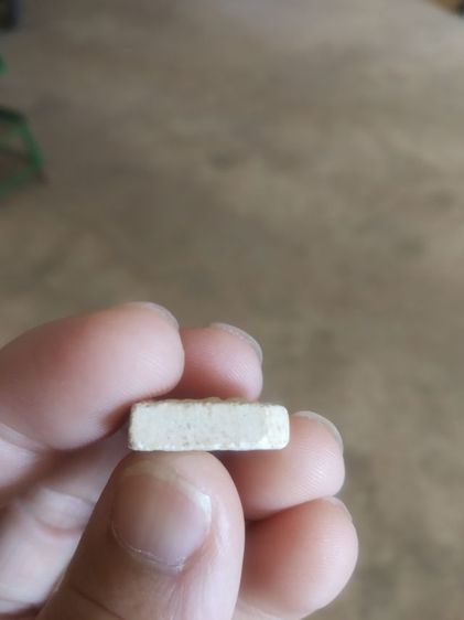 พระเนื้อผงผสมพระเกศาพิมพ์เล็ก(พระขุนแผนพรายกุมารพิมพ์เล็กพระหลวงปู่แสง(ญาณวโรฟ)วัดป่ามโนรมย์(อำนาจเจริญ))พระเครื่องรางของมงคลปี2554 รูปที่ 2