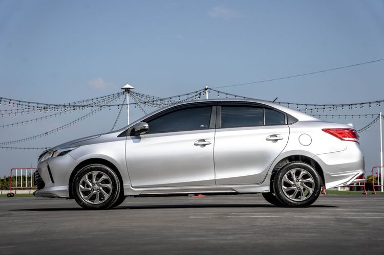 Toyota Vios 2017 1.5 E Sedan เบนซิน ไม่ติดแก๊ส เกียร์อัตโนมัติ บรอนซ์เงิน รูปที่ 4
