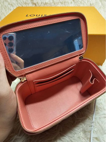 Chanel Pink CC Vanity Top Handle Small Case รูปที่ 14