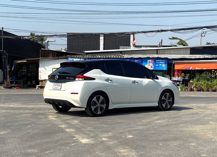 Nissan Leaf 2021 รุ่นย่อยอื่นๆ Sedan เบนซิน ไม่ติดแก๊ส เกียร์อัตโนมัติ ขาว รูปที่ 4