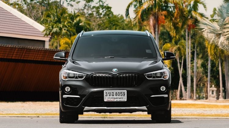 BMW X1 2017 2.0 sDrive18i xLine Utility-car เบนซิน ไม่ติดแก๊ส เกียร์อัตโนมัติ ดำ รูปที่ 2