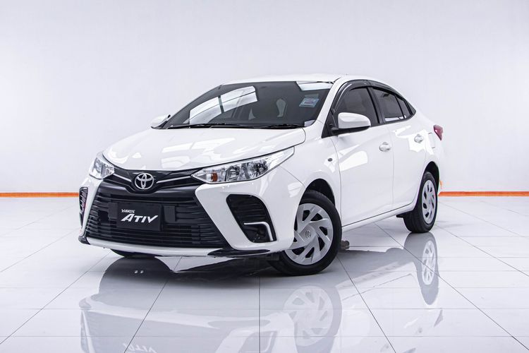 Toyota Yaris ATIV 2021 1.2 Entry Sedan เบนซิน ไม่ติดแก๊ส เกียร์อัตโนมัติ ขาว รูปที่ 4