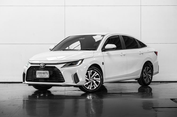 Toyota Yaris ATIV 2022 1.2 Smart Sedan เบนซิน ไม่ติดแก๊ส เกียร์อัตโนมัติ ขาว รูปที่ 2