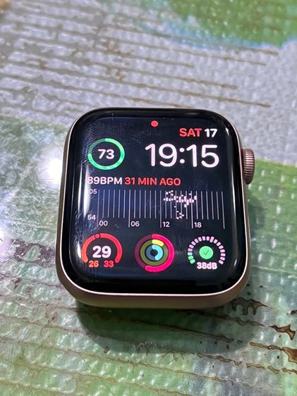 Apple Watch Se 44mm. cellular and wifi