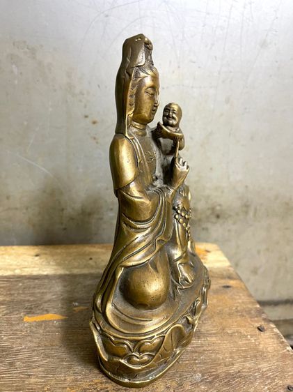 เจ้าแม่กวนอิม ปางประทานบุตรทองเหลือง A16 รูปที่ 4